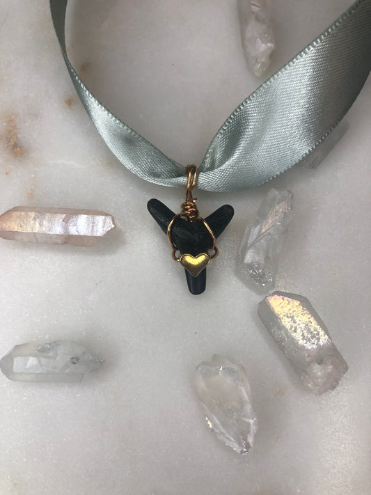 Sand Tiger Choker
